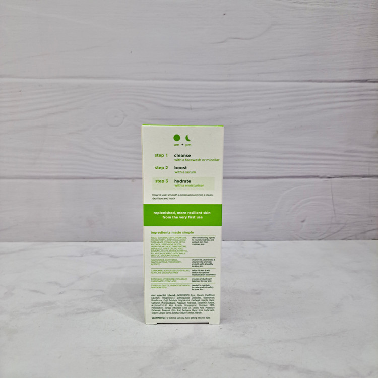 کرم مرطوبکننده سبک سیمپل مدل Hydrating Light Moisturiser