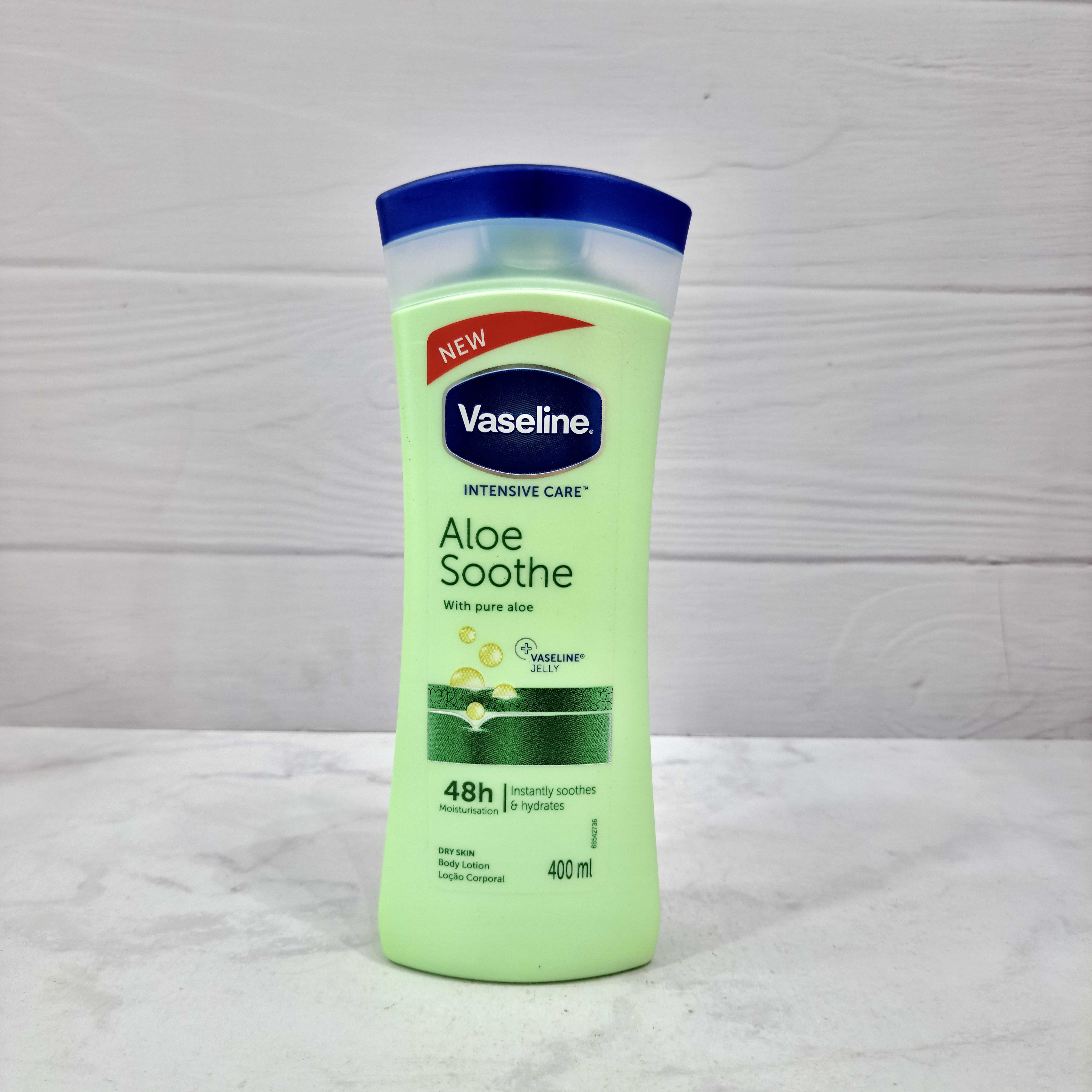 لوسیون بدن وازلین مدل Intensive Care Aloe Soothe